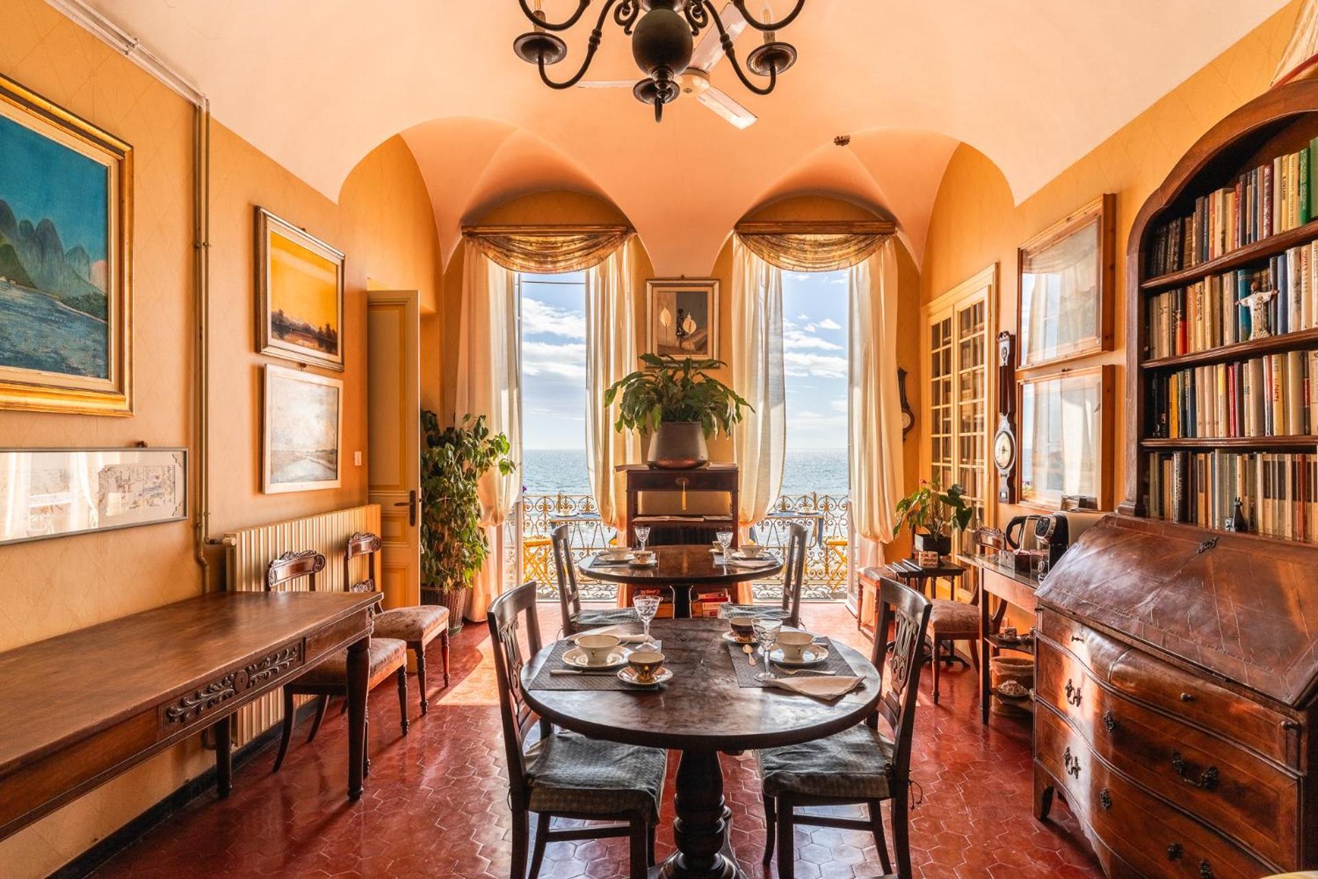 Bed & Breakfast Casa D'artista Di Charme Alassio
