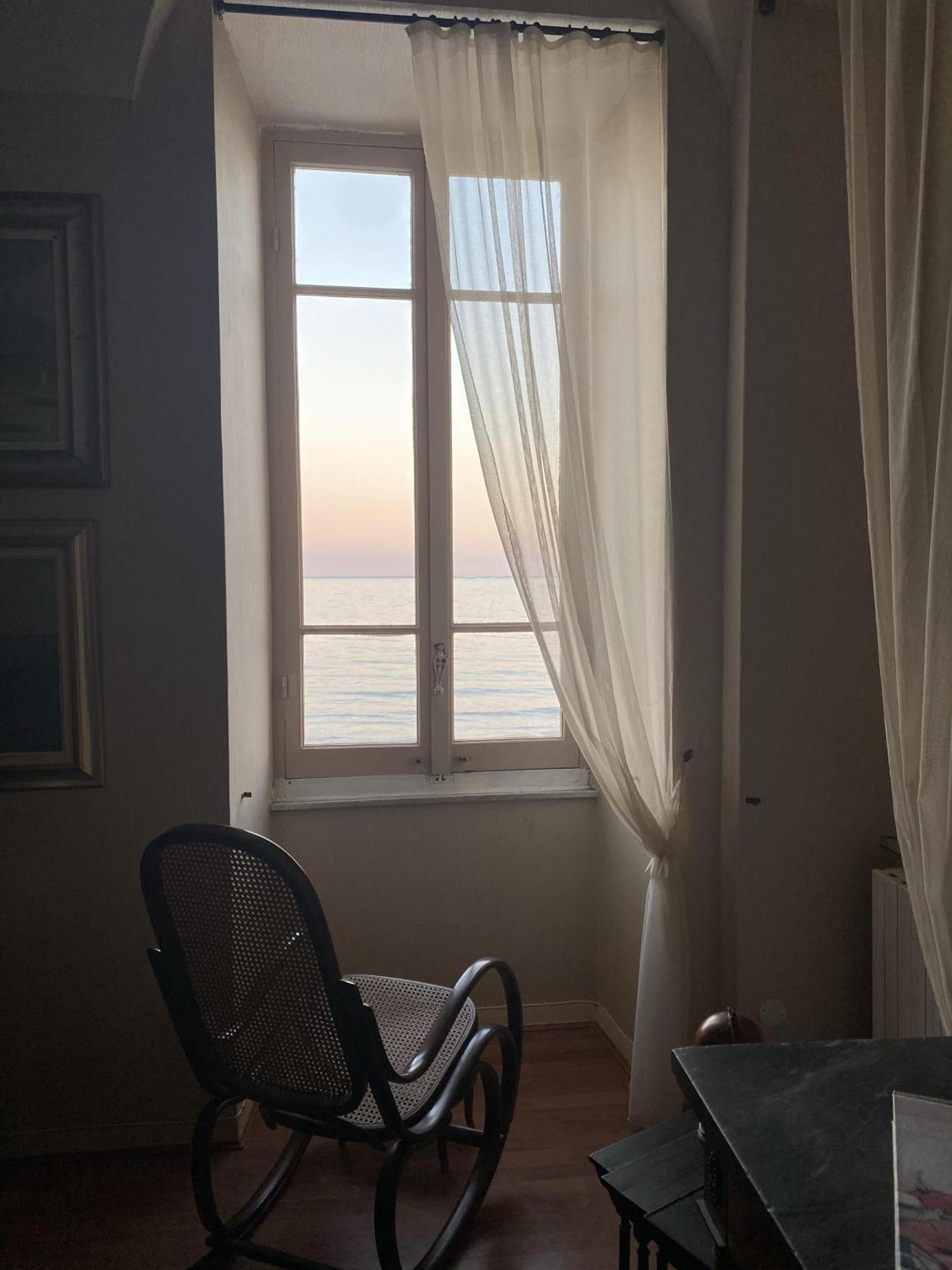 Casa D'artista Di Charme Bed and breakfast Alassio